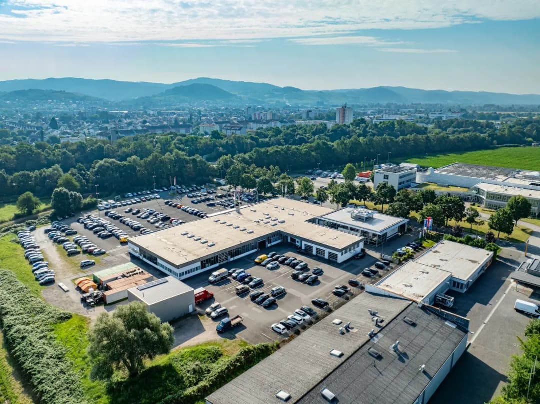 Luftaufnahme des Audi Service Standorts Wiest Bensheim - seit 1972 Teil der Wiest Group in der Bergsträßer Region